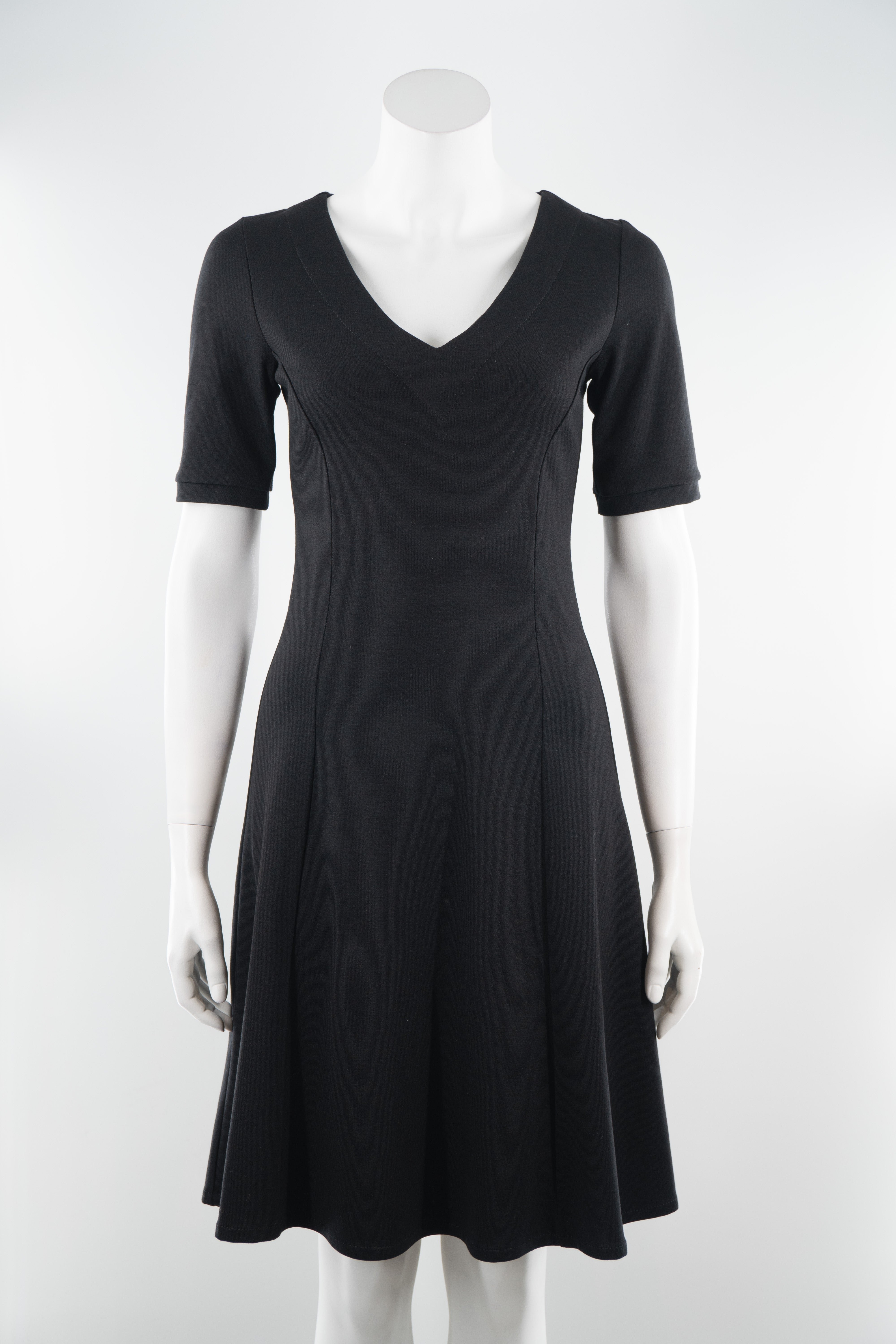 Robe Classique Noire Unie (Version Épaisse)